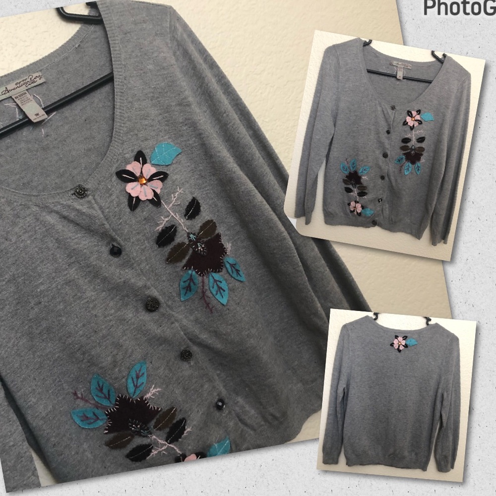AMERICAN RAG CIE Womens Medium Gray 3/4 Sleeve Cardigan Flower Accents Buttons